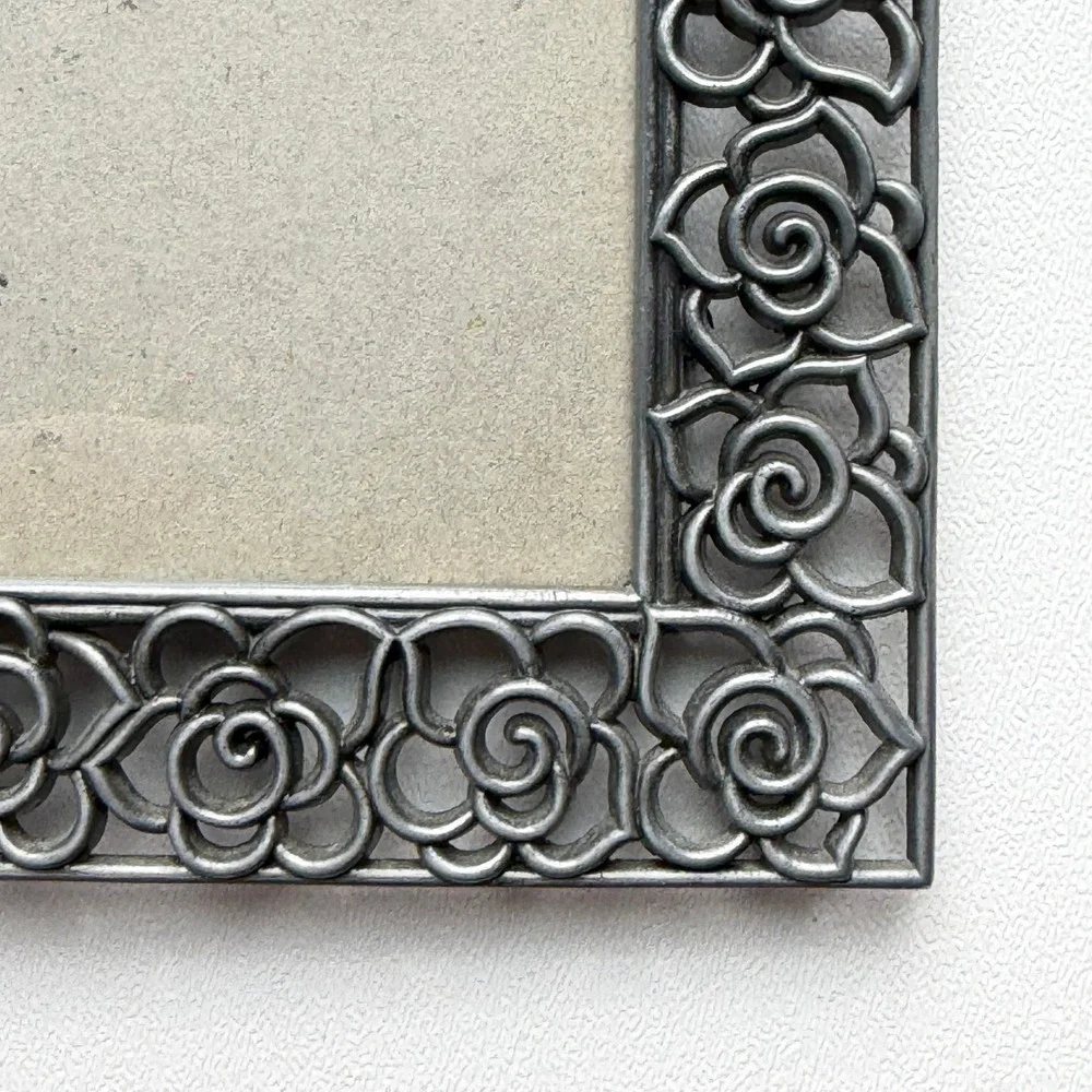 Vintage‎ Metal Rose Floral Frame 4x6 Silver Cottagecore Countrycore